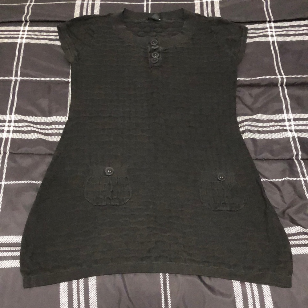 H&M long cap sleeve tee